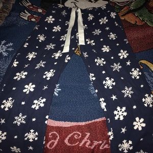 Aerie snowflake pajama pants